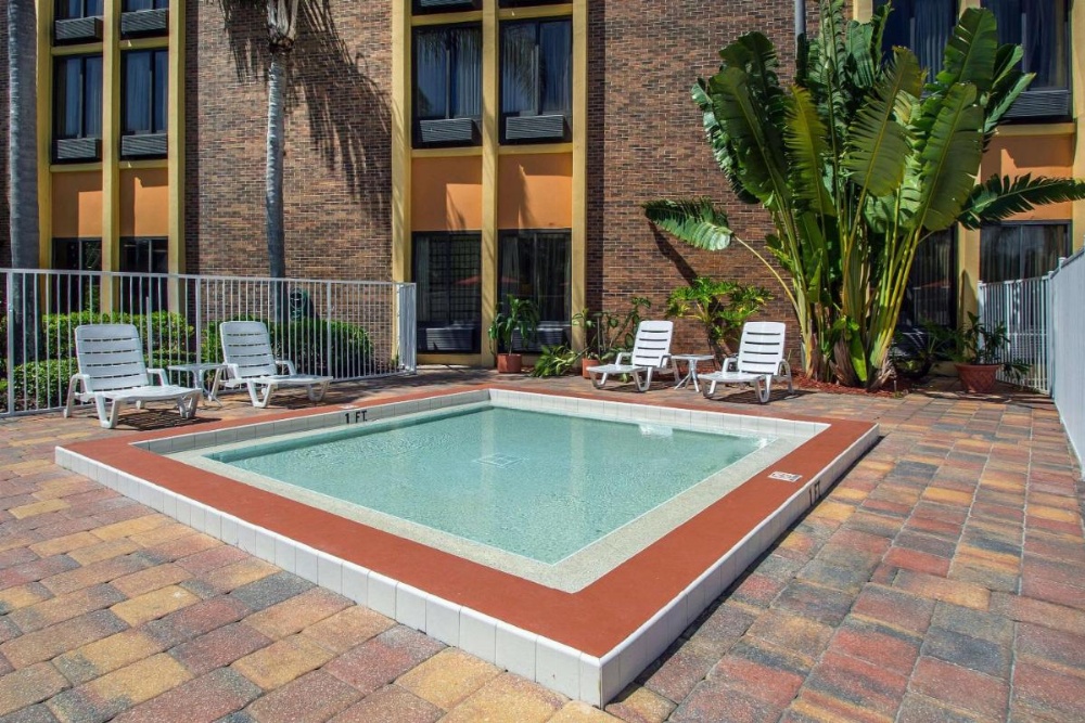 Comfort Inn & Suites Kissimmee By the Parks